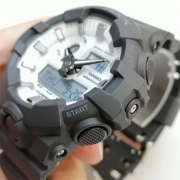 ساعت مچی مردانه کاسیو G-SHOCK مدل GA-700WD-1ADR 4