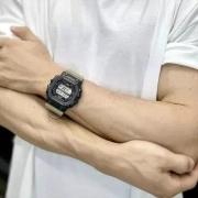 ساعت مچی دیجیتال مردانه کاسیو G-SHOCK مدل GX-56TU-1A5DR 4