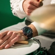 ساعت مچی مردانه کاسیو G-SHOCK مدل GA-2200SKL-8ADR 6