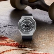 ساعت مچی مردانه کاسیو G-SHOCK مدل GM-2100-1ADR 7