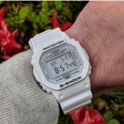 ساعت مچی مردانه کاسیو G-SHOCK مدل DW-5600MW-7D 5