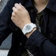 ساعت مچی مردانه کاسیو G-SHOCK مدل DW-5600MW-7D 6