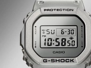 ساعت مچی مردانه کاسیو G-SHOCK مدل DW-5600FF-8DR 8