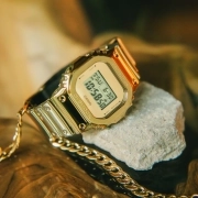 ساعت مچی مردانه کاسیو G-SHOCK مدل GM-5600YMG-9DR 3