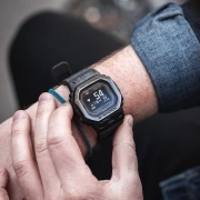ساعت مچی مردانه کاسیو G-SHOCK مدل DW-H5600EX-1DR 6