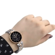 ساعت مچی زنانه اوماکس Universal مدل OYY004N012 2