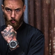 ساعت مچی مردانه کاسیو G-SHOCK مدل GST-B100D-1A 3