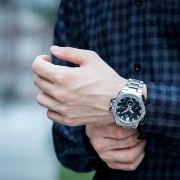 ساعت مچی مردانه کاسیو G-SHOCK مدل GST-B100D-1A 2