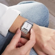 ساعت مچی کاسیو مدل AQ-230A-7D