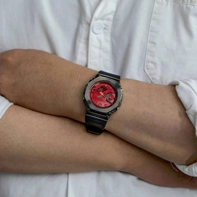 ساعت مچی مردانه کاسیو G-SHOCK مدل GM-2100B-4ADR 6