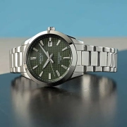 ساعت مچی مردانه کاسیو EDIFICE مدل EFV-160D-3A