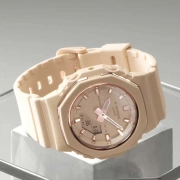 ساعت مچی زنانه کاسیو G-SHOCK مدل GMA-P2110-4ADR