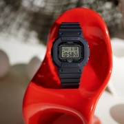 ساعت مچی زنانه G-SHOCK مدل GMD-S5600BA-1DR 2