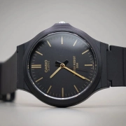 ساعت مچی مردانه کاسیو مدل MW-240-1E2V 2