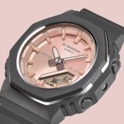 ساعت مچی زنانه کاسیو G-SHOCK مدل GMA-P2110SC-2ADR 3