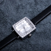 ساعت مچی زنانه جولیوس قاب نگین مدل JA‑1426A 1