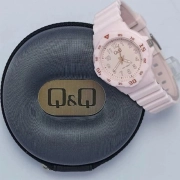 ساعت مچی زنانه کیو اند کیو مدل VR19J017Y 2