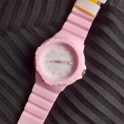 ساعت مچی زنانه کیو اند کیو مدل V07A‑007VY 1