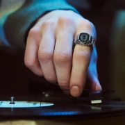 ساعت انگشتری کاسیو مدل CRW-001-1DR 5